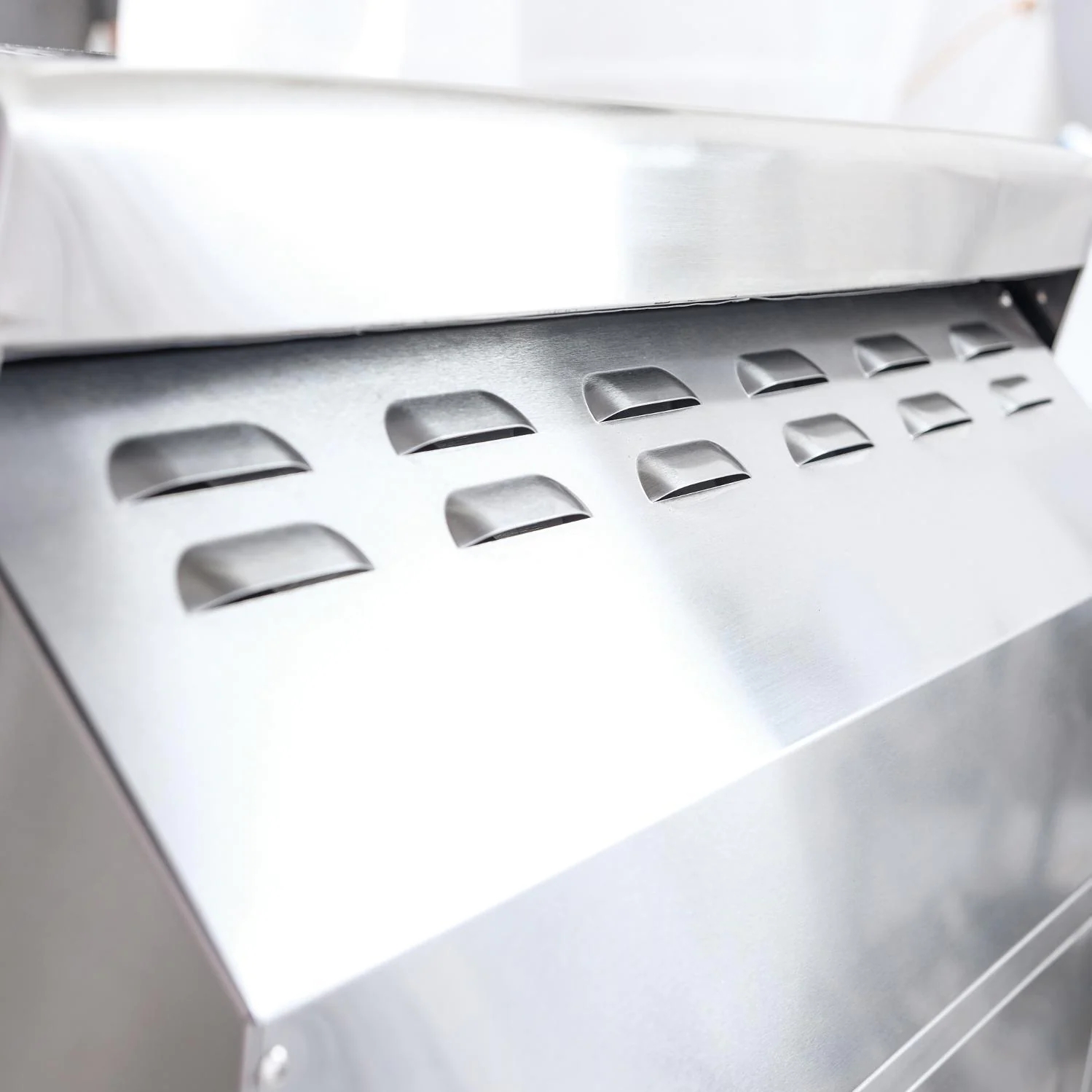 Victory 3-Burner Propane Gas Grill With Infrared Side Burner - BBQ-VCT3BSB-LP