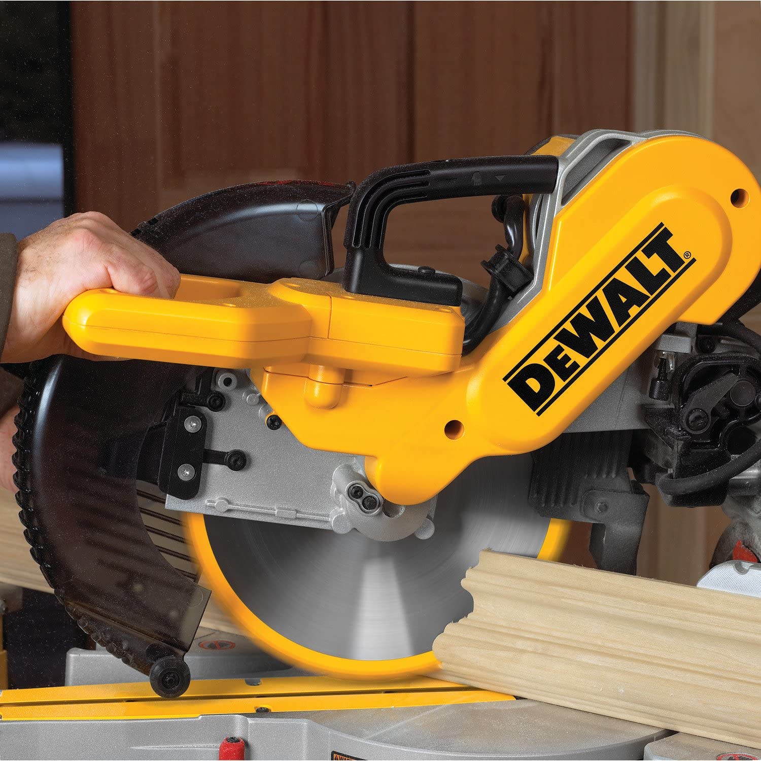 DEWALT 10-INCH SLIDING COMPOUND MITER SAW, DOUBLE BEVEL (DW717)