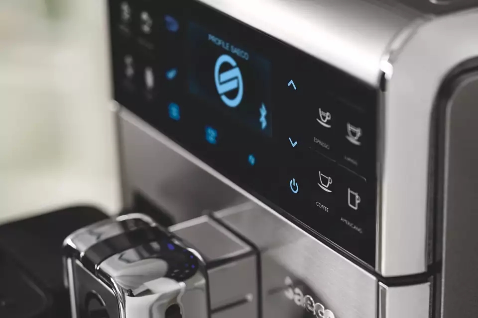 SUPER-AUTOMATIC ESPRESSO MACHINE