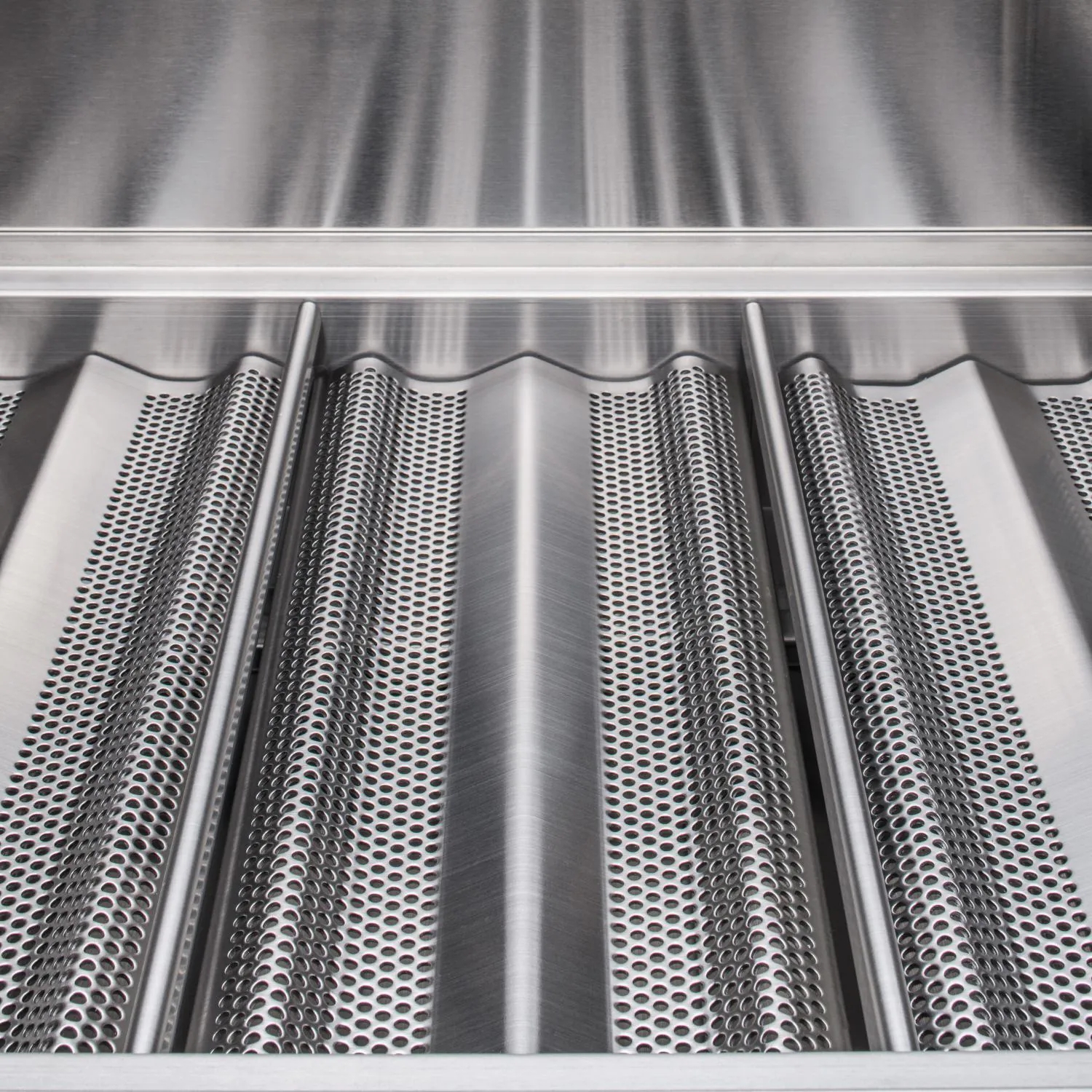 Blaze Professional LUX 44-Inch 4-Burner Propane Gas Grill With Rear Infrared Burner - BLZ-4PRO-LP