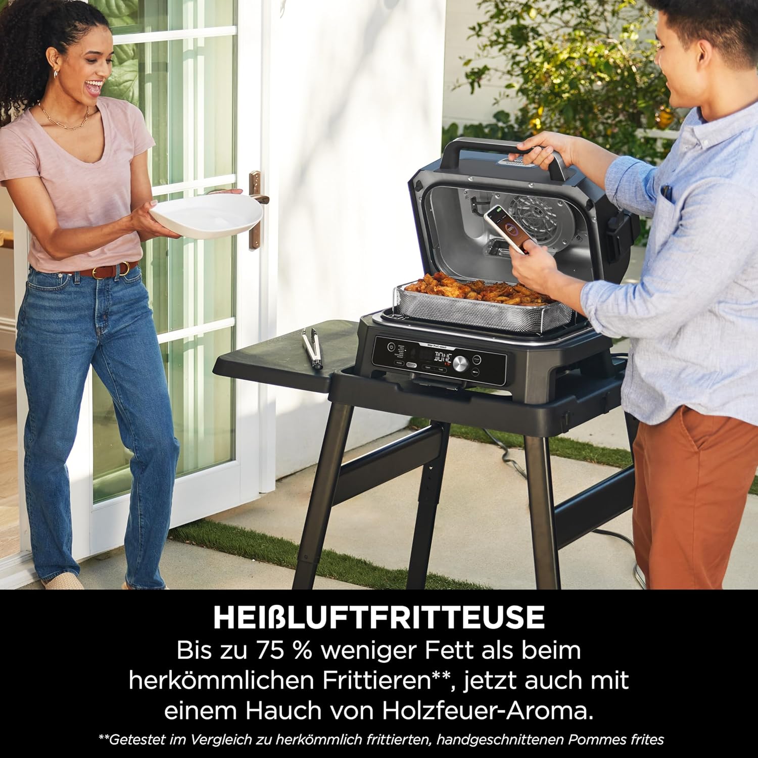 Ninja Woodfire Pro Connect XL Elektrischer BBQ Smoker Grill, App-Steuerung, digitaler Temperaturfühler, 7-in-1 Outdoor Grill elektrisch & Air Fryer mit Woodfire Pellets, wetterfest, Schwarz OG901EU