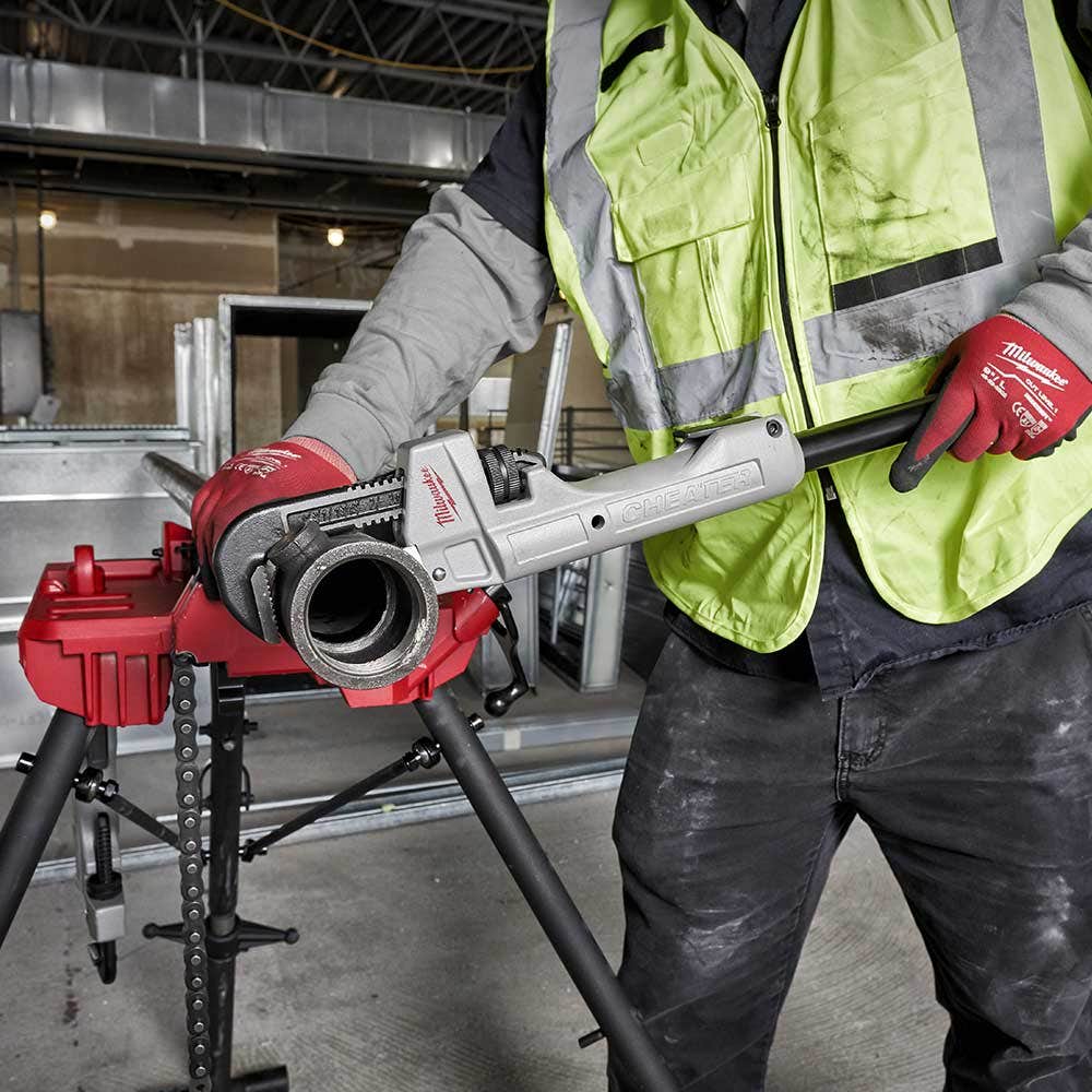 MILWAUKEE Cheater Aluminum Pipe Wrench 48227318