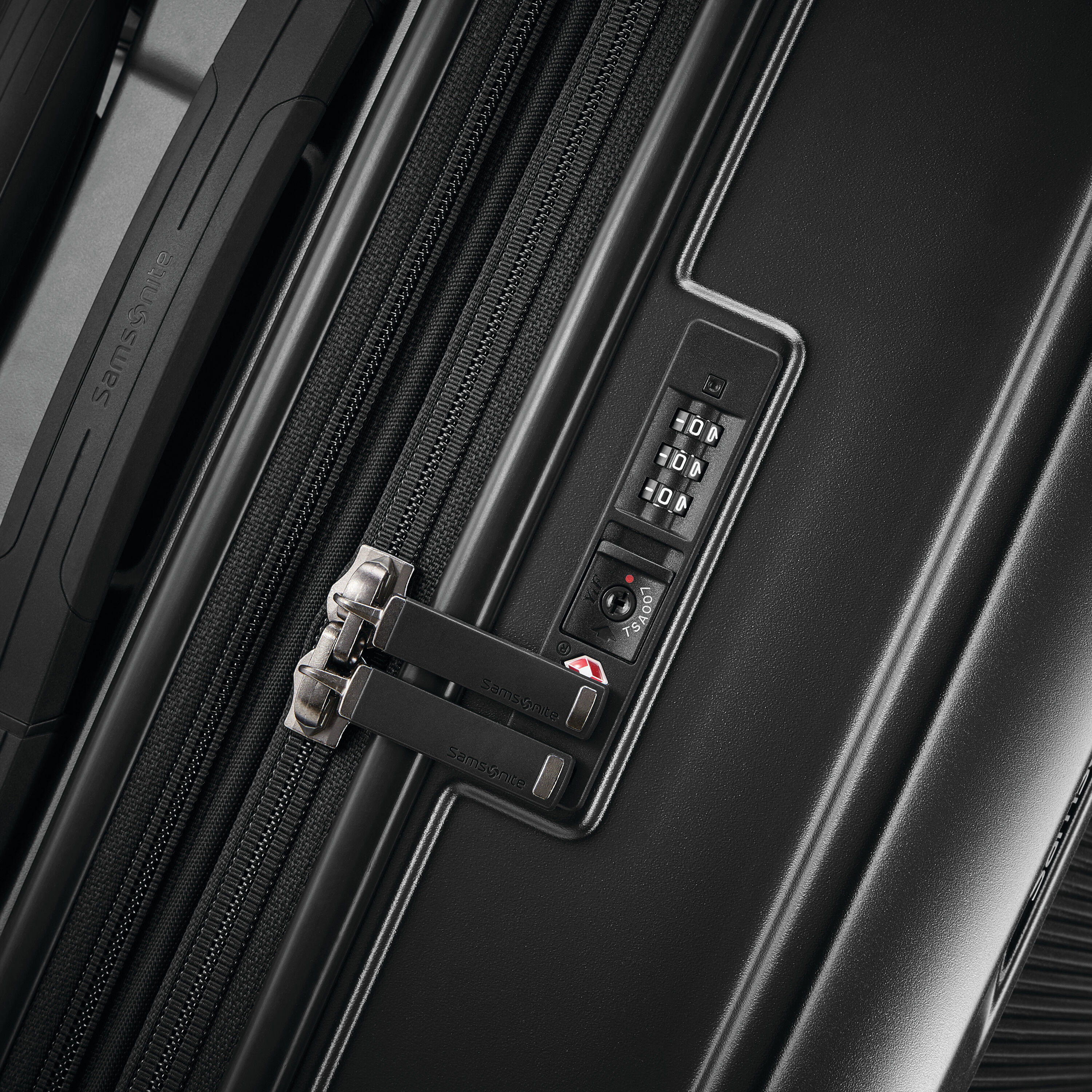 SAMSONITE SILHOUETTE 17 LARGE HARDSIDE SPINNER