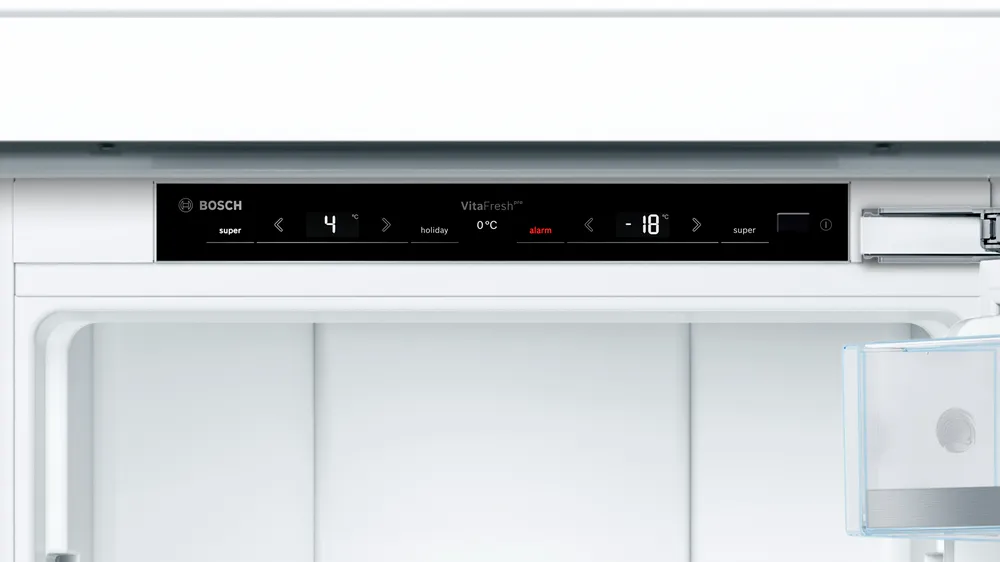 BOSCH Integrated Fridge Freezer [Energy Class E]