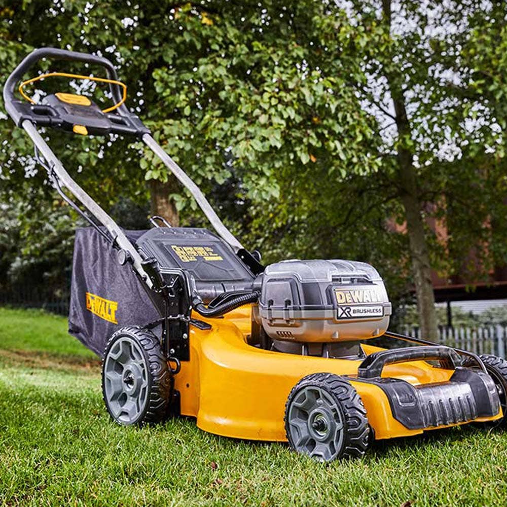 DEWALT 36V Brushless 2 x 5.0Ah 480mm Lawn Mower Kit DCMW564P2-XE