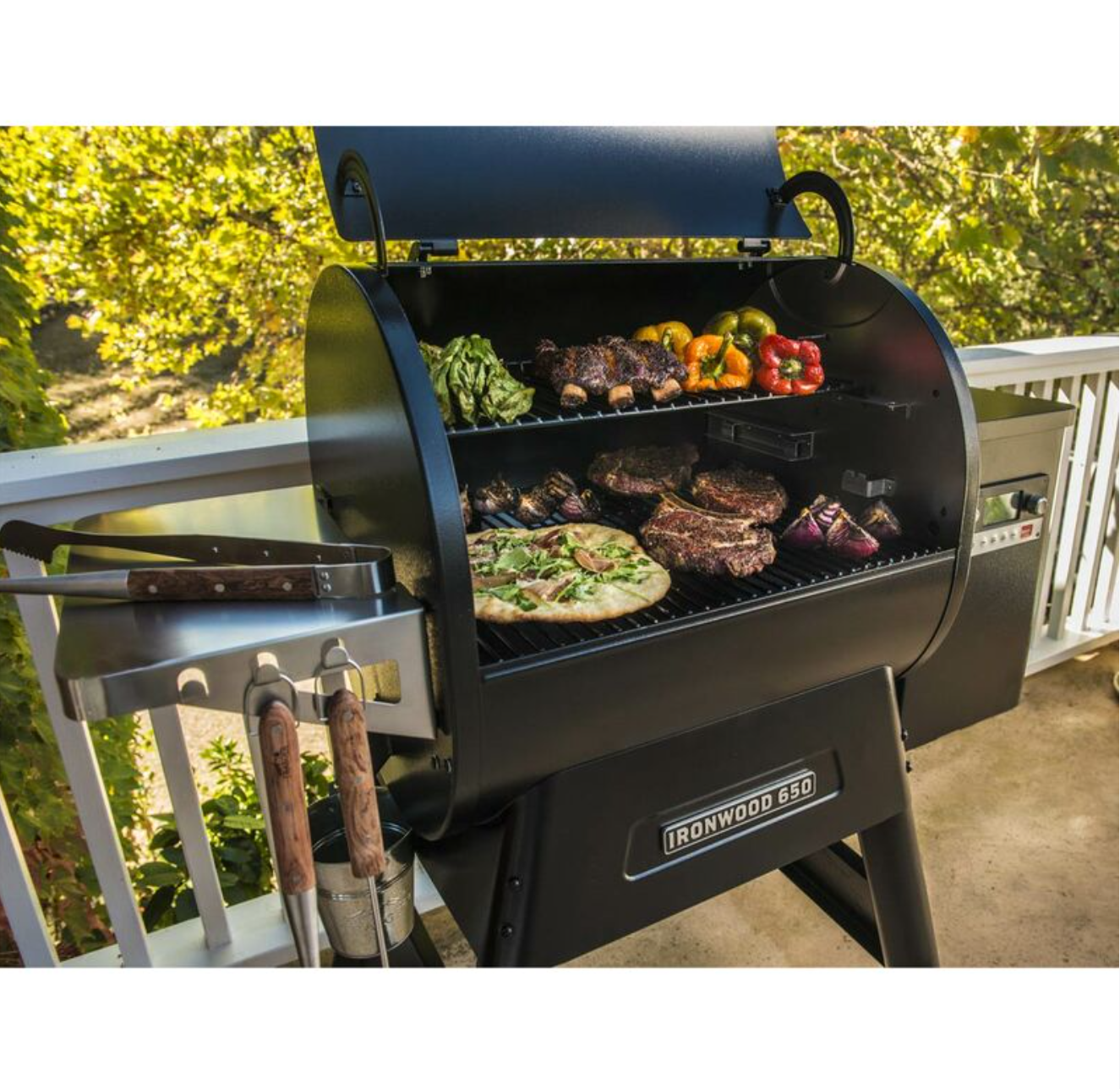 Ironwood 650 Pellet Grill - Traeger