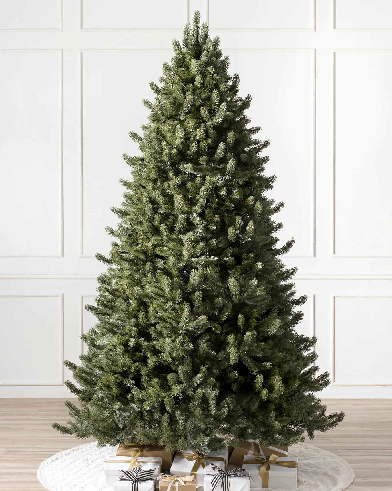 Artificial Christmas Trees – Vermont White Spruce