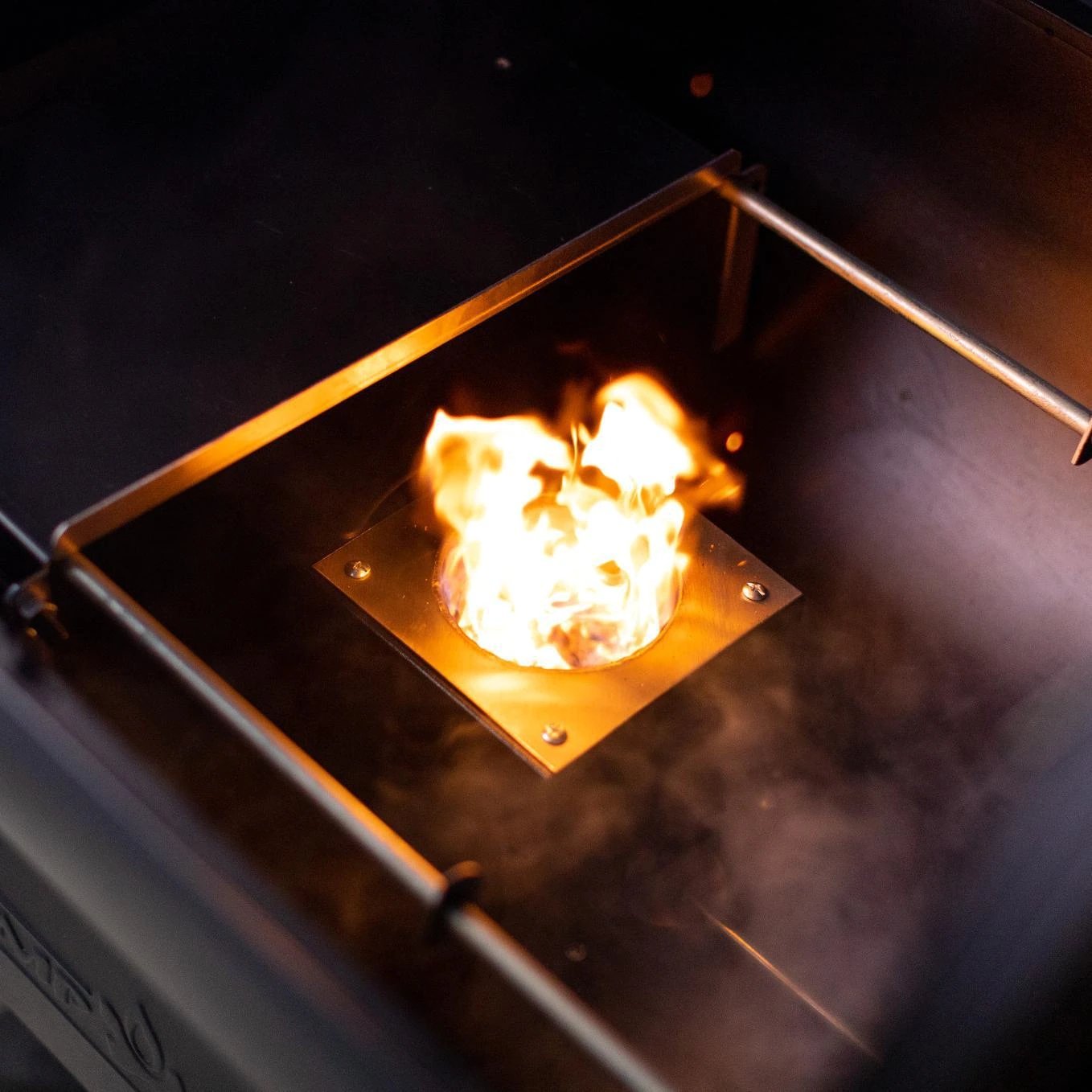 Camp Chef Woodwind WiFi 24-Inch Pellet Grill - PG24CL