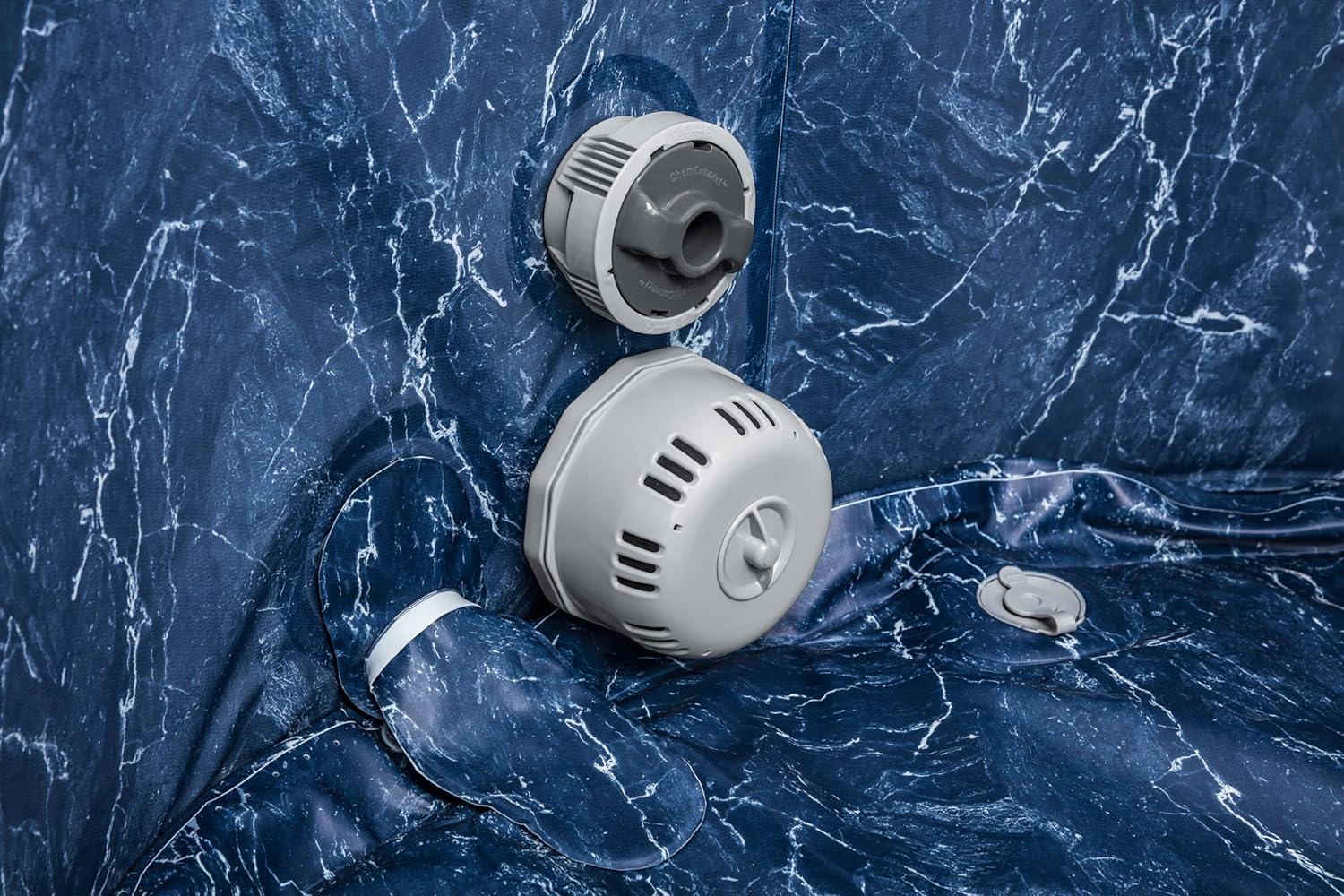 BESTWAY Lay-Z-Spa Toronto AirJet Plus™ 5-7 Seater Round Semi-Rigid Spa