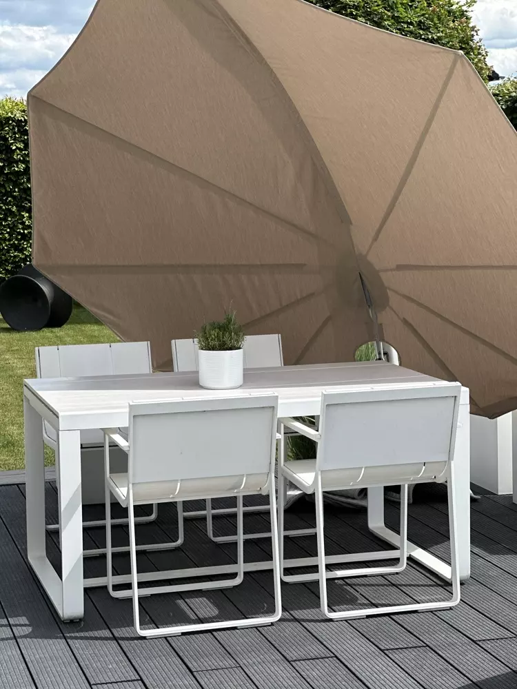 Umbrosa Icarus UX Sand cantilever umbrella 3 x 3 m with sand canopy and beige limestone frame Back to overview