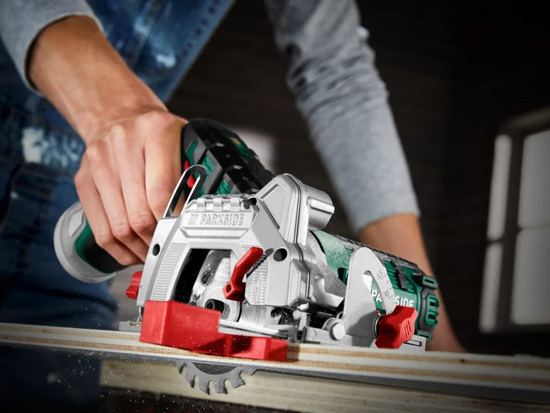 PARKSIDE Scie circulaire portative sans fil PHKSA 12 B3, sans batterie ni chargeur, 12 V