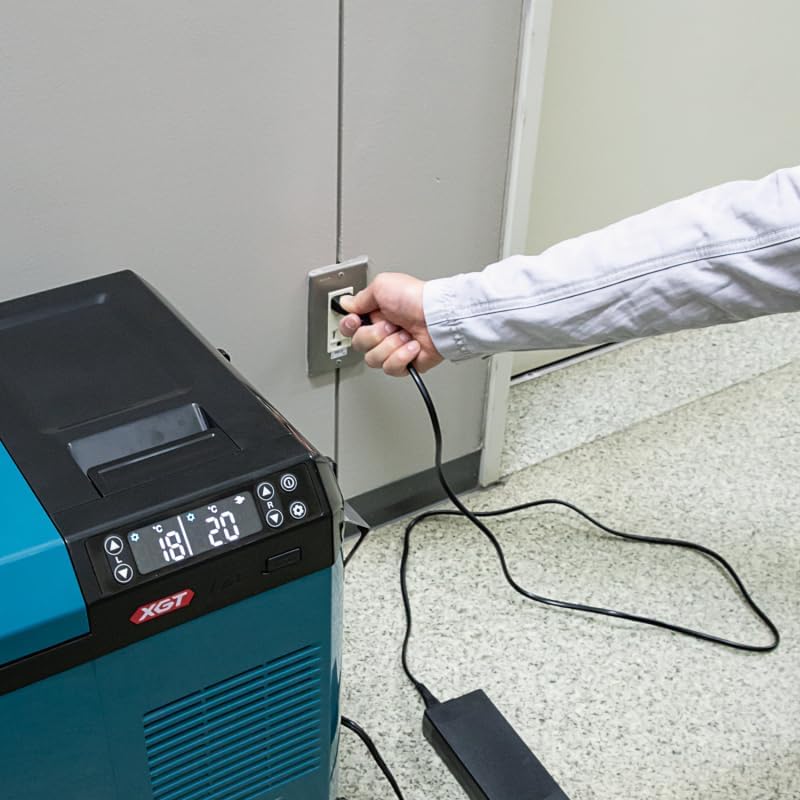 Makita 40V Battery Cooling and Heat Box, 29L Portable Refrigerator, Turquoise, IPX4 Water Resistant, Compressor Cooling System, Bottle Opener, Deep Discharge Protection