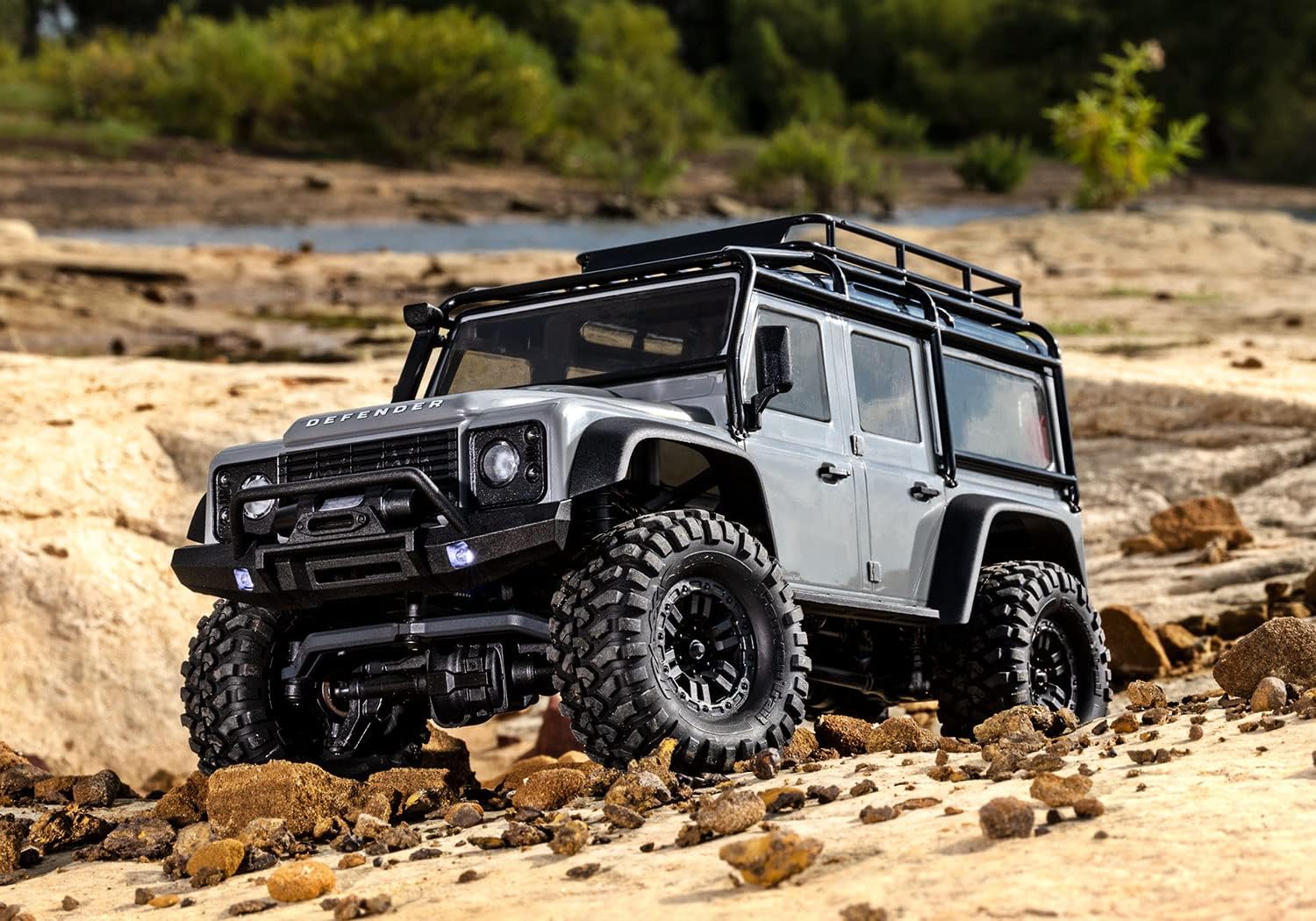 Traxxas TRX-4M Silver 1/18 4x4 LD Land Rover Defender Scale Crawler with Battery Charger 4WD RTR