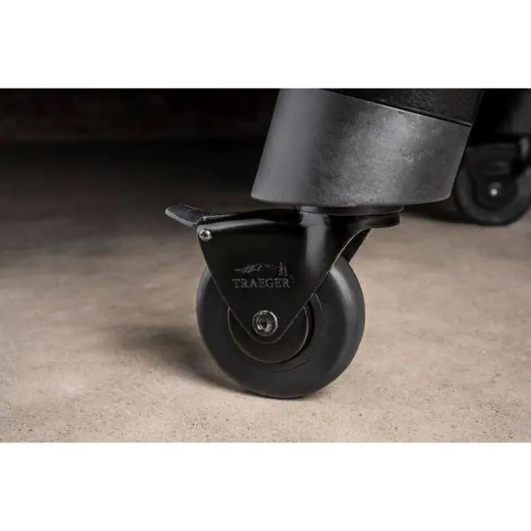 Pro 780 Wifi Pellet Grill and Smoker in Black