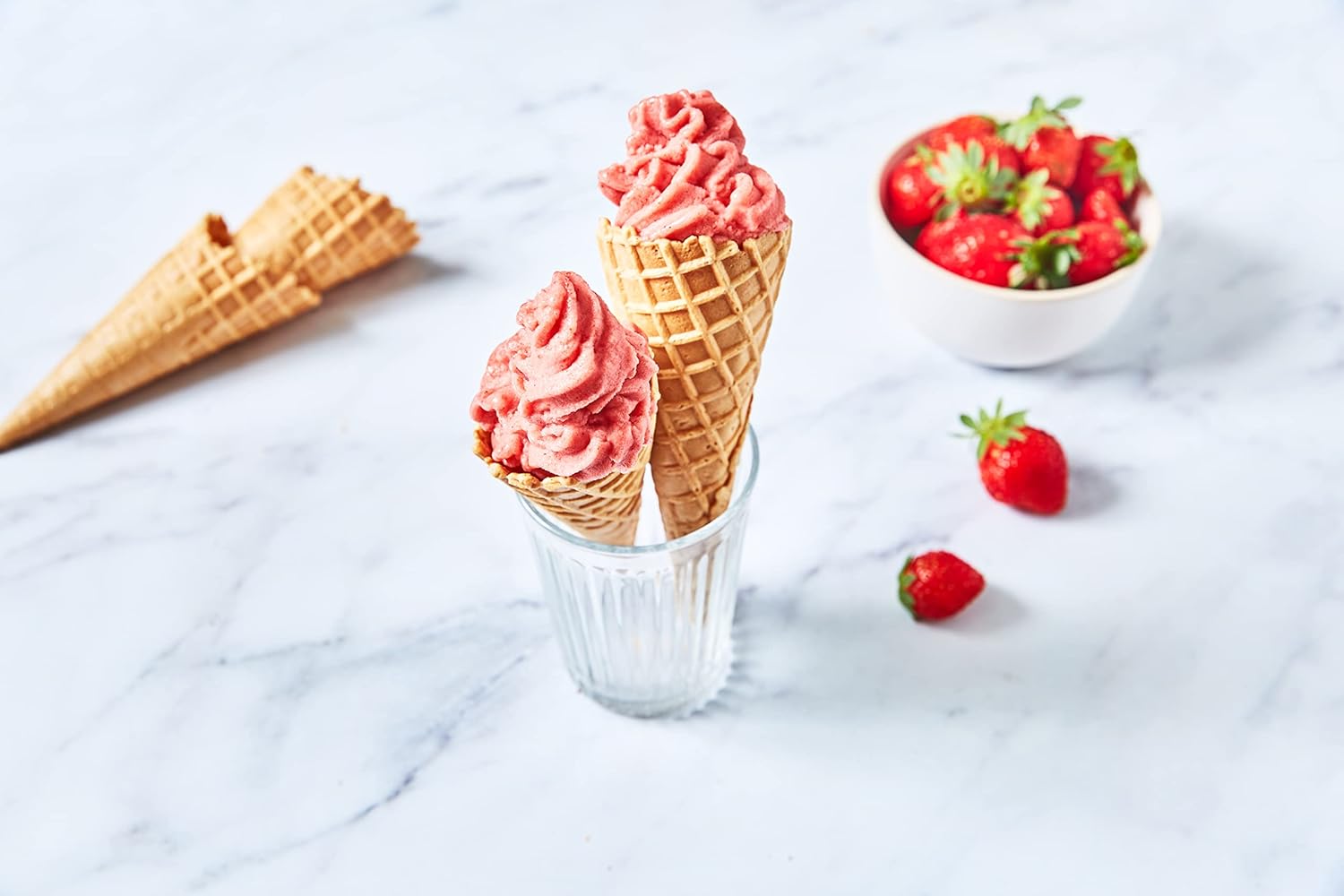 Magimix Gelato Expert | Frozen Dessert Maker with Built In Compressor | 2 x 2 L bowls | Makes Ice Cream, Gelato, Granita, Frozen Yoghurt, Sorbets | Satin, 11680