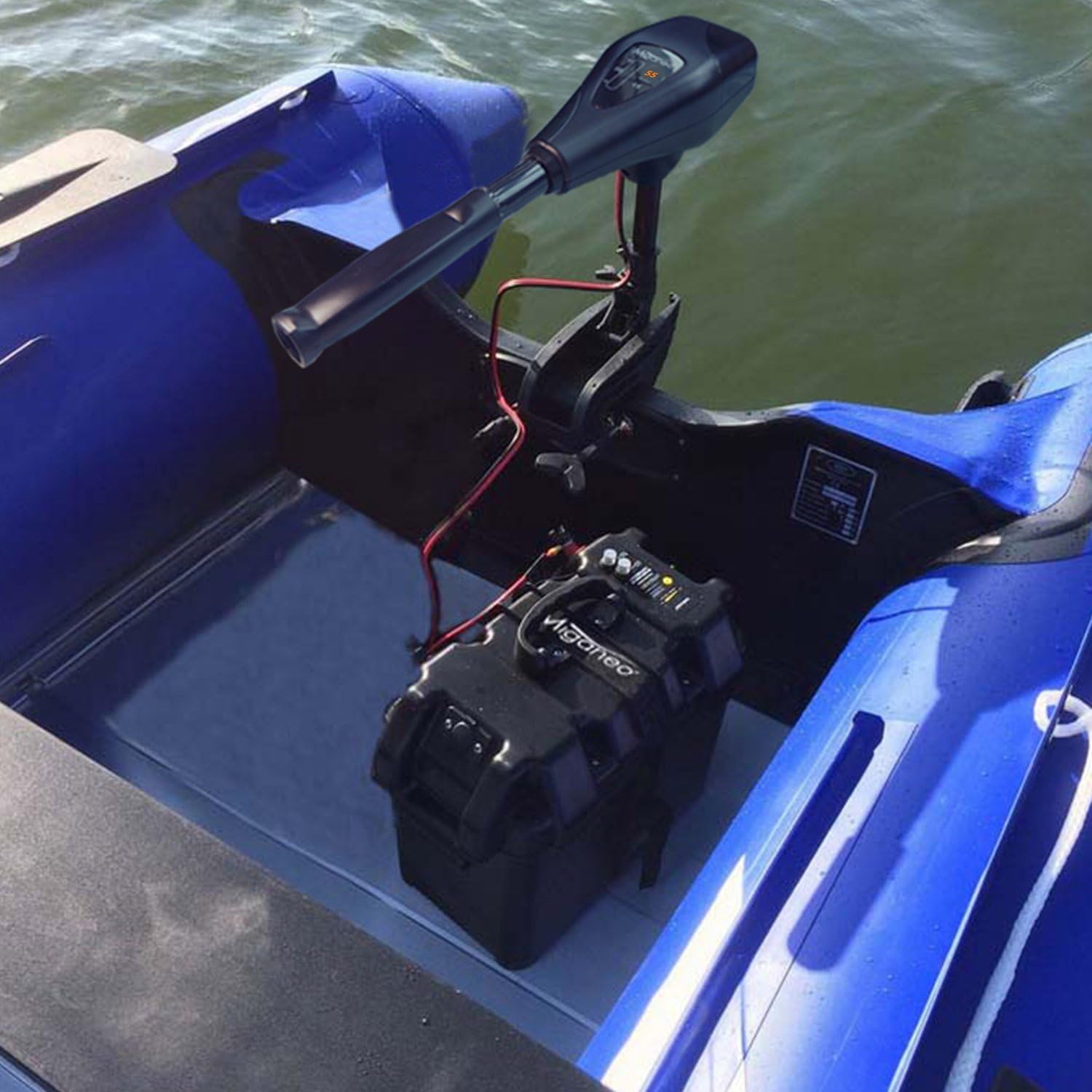 Aussenborder Motor 62 lbs 2006 lb Thrust - 696 W with Battery and LED 12 V 28,2kp salzwassertauglich