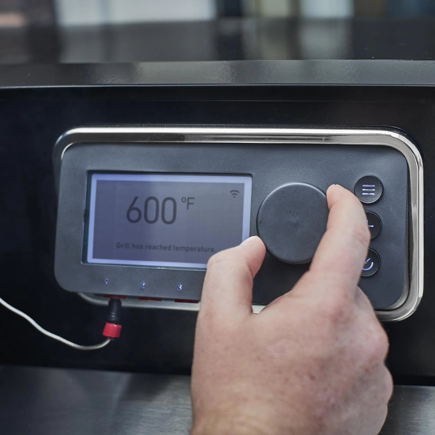 Weber SmokeFire EX4 Gen 2 24-Inch Wi-Fi Enabled Wood Fired Pellet Grill - 22510201