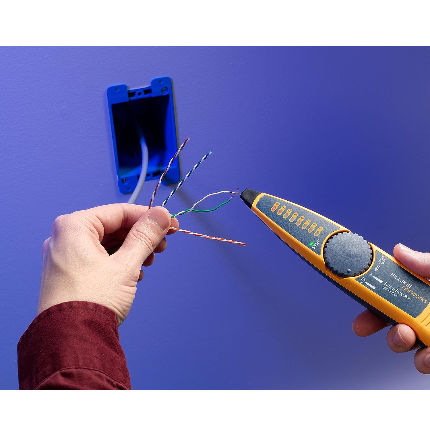 IntelliTone Pro 200 LAN Probe and Tone Generator Kit