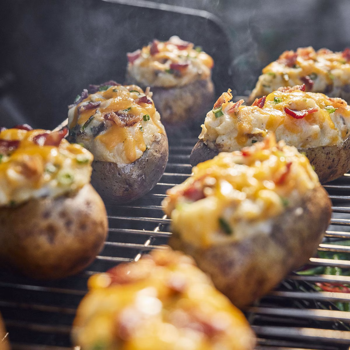 Weber Searwood 600 Porcelain Coated Steel Pellet Grill - 1500120