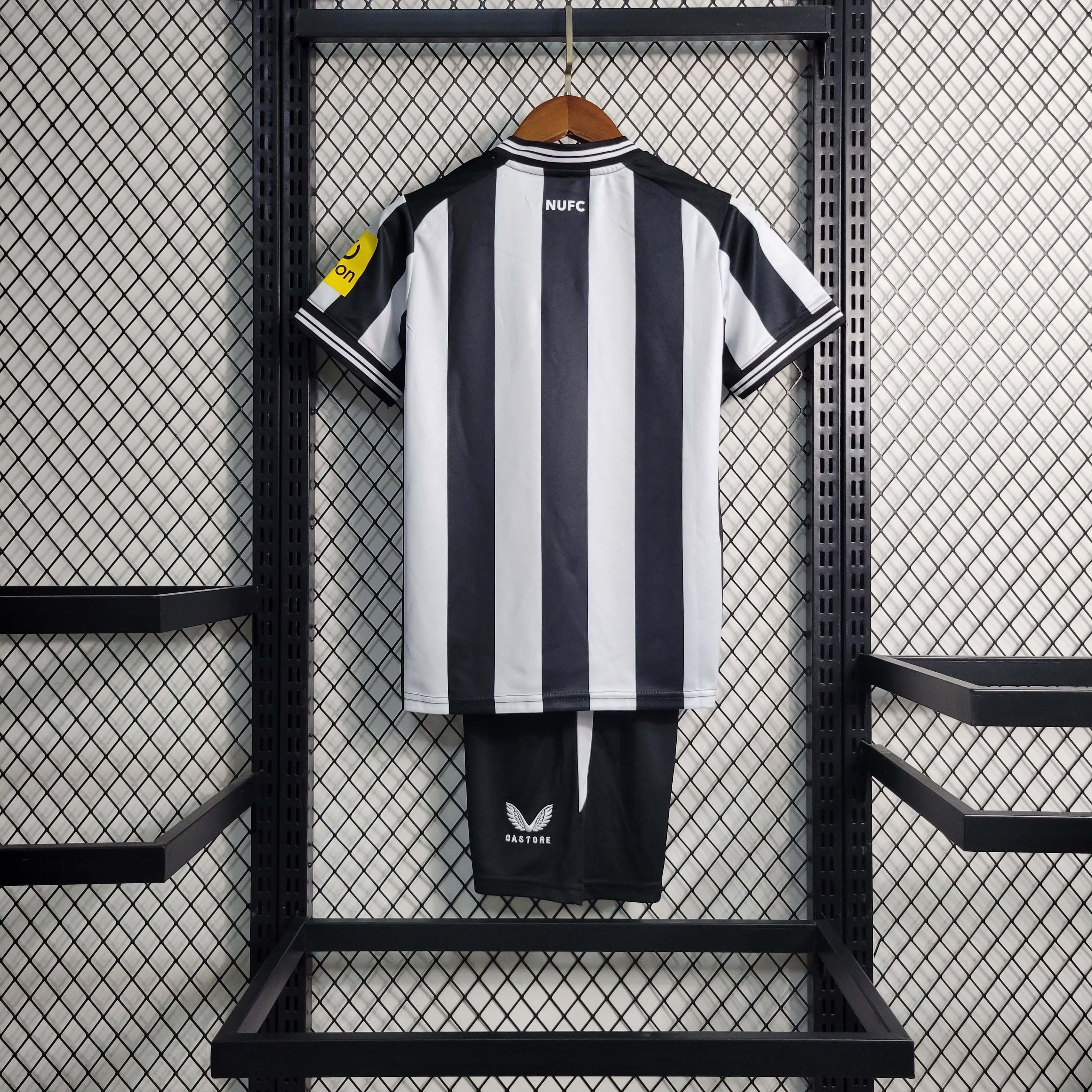 2023/2024 Newcastle United Home Football Jersey Shirt 1:1 Thai Quality Kids Size