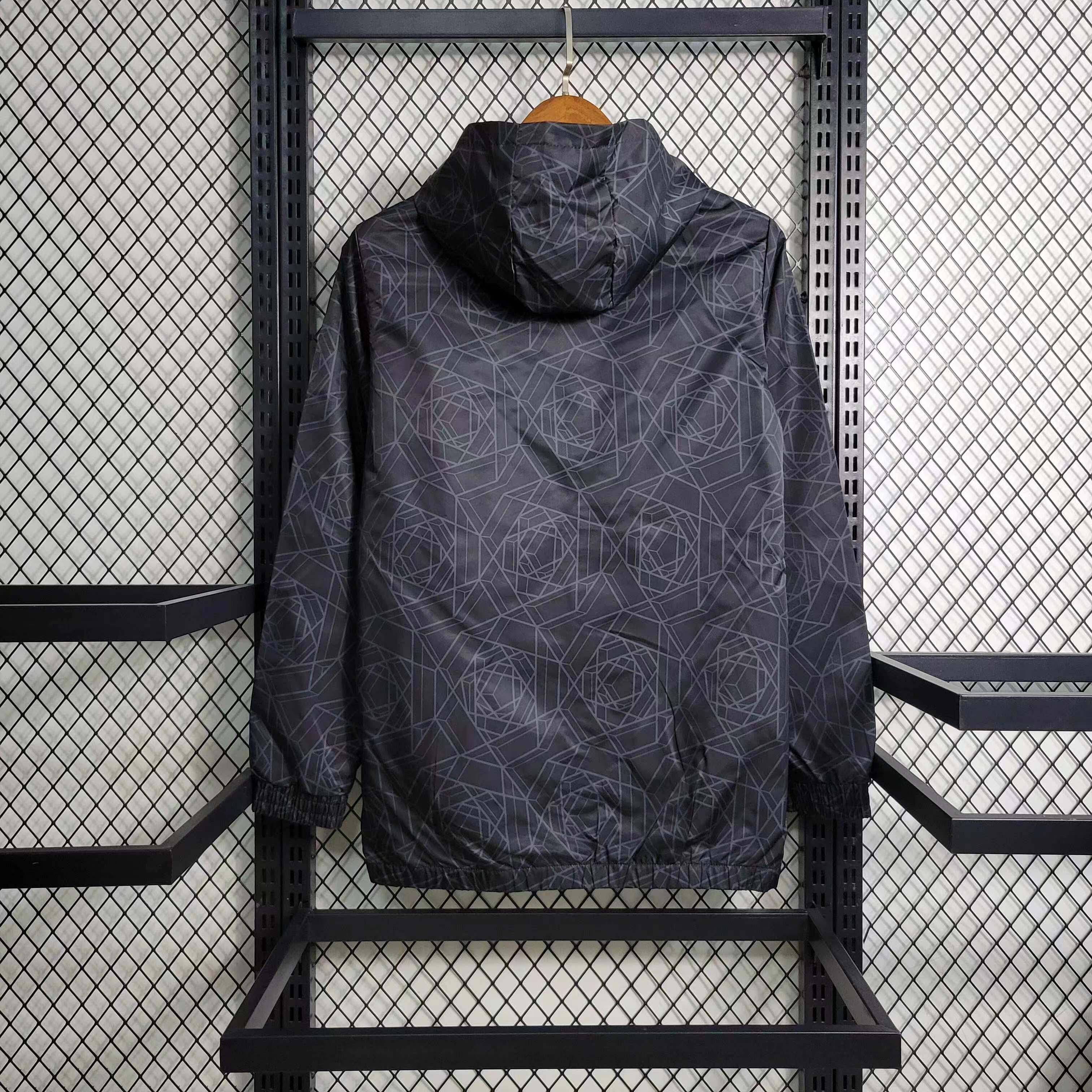 2023/2024 Man Utd Windbreaker black