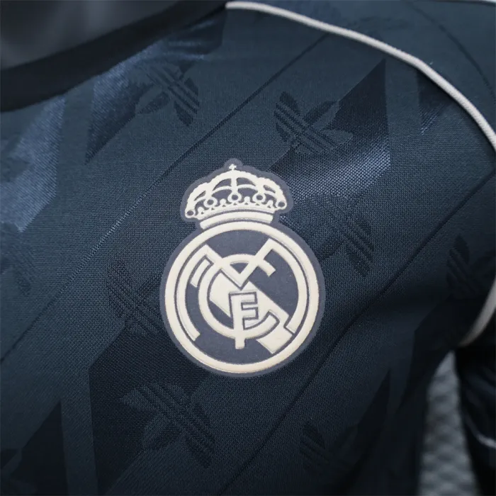 Player Version Real Madrid Black Retro Jersey 24/25 Football Kit 1:1 Thai quality