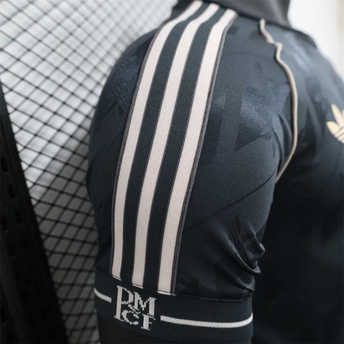 Player Version Real Madrid Black Retro Jersey 24/25 Football Kit 1:1 Thai quality