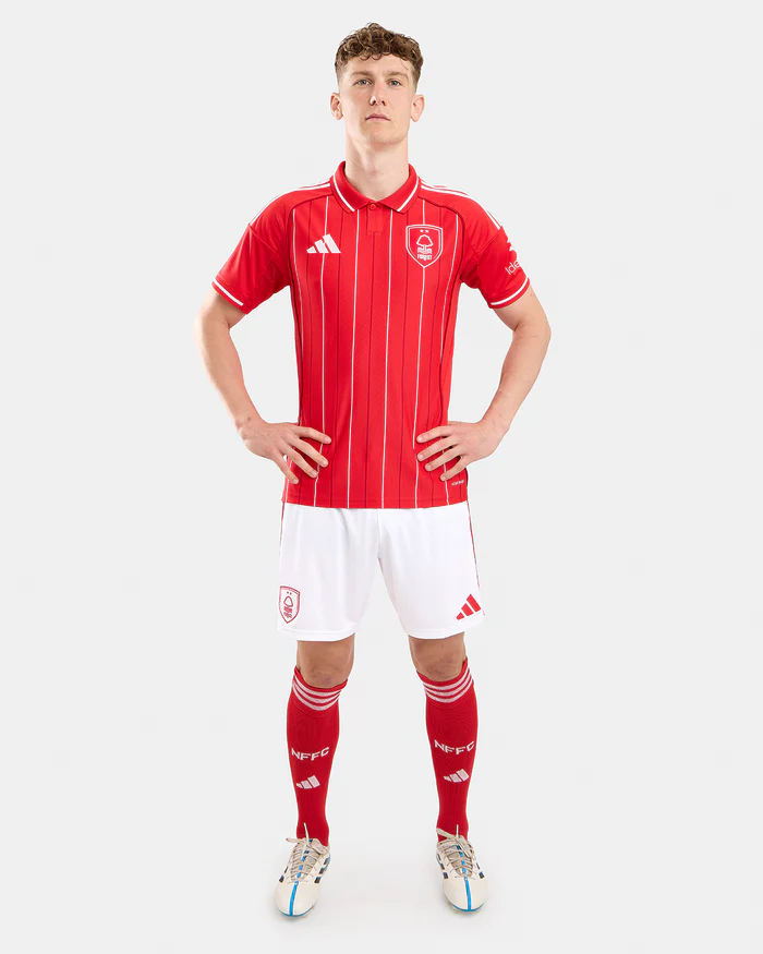 Nottingham Forest 25/26 Home Kit 1:1 Thai quality
