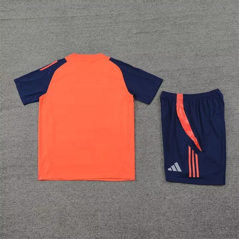 2024/2025 Man Utd Training Wear Suit Shirt 1:1 Thai Quality