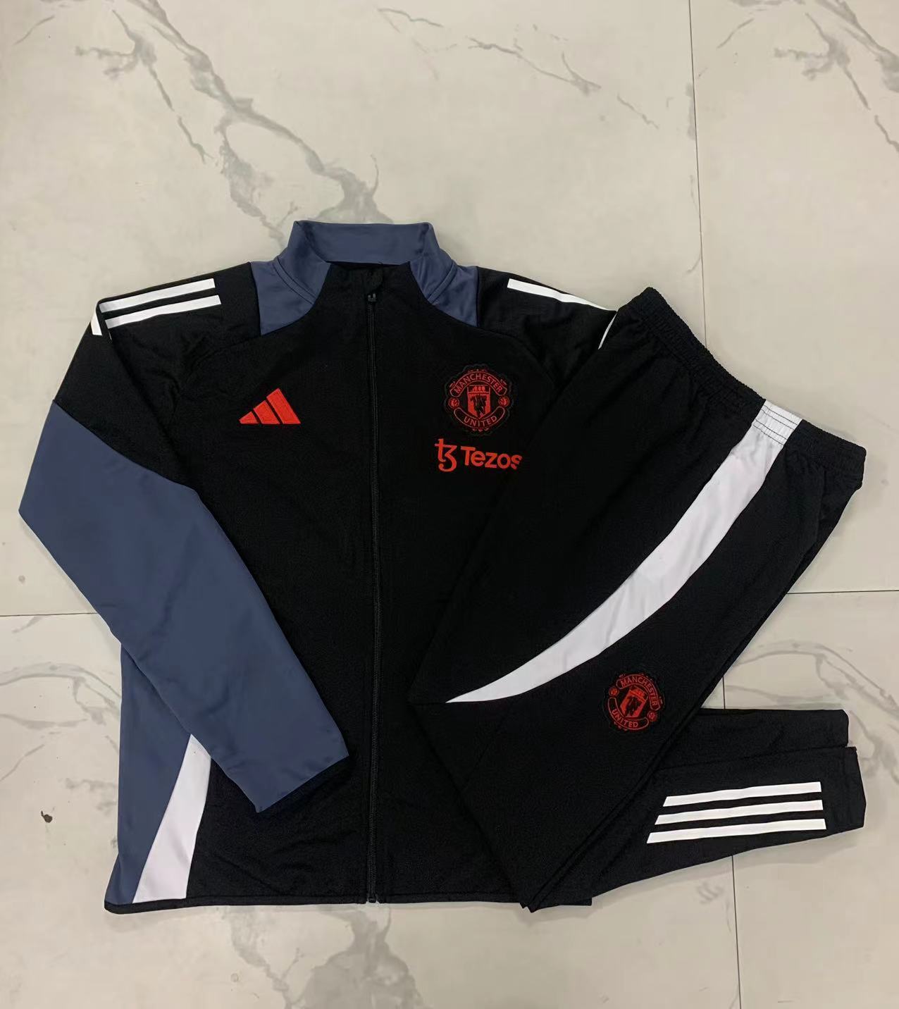 24/25 long drawstring Manchester United black children's clothing 1:1 Thai Quality Set