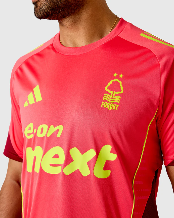 Nottingham Forest 25/26 Training Jersey 1:1 Thai quality