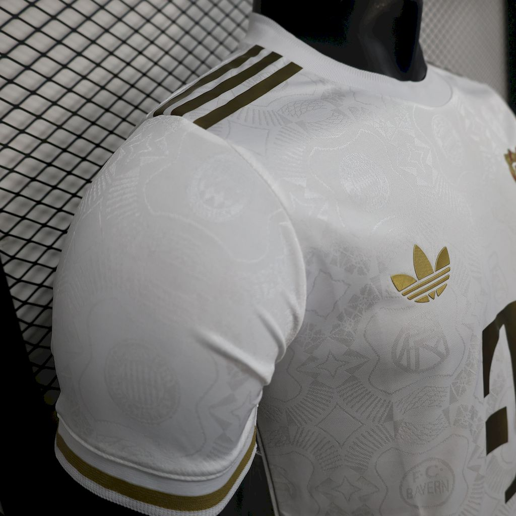 Player version 25/26 Bayern Munich 125th Anniversary GK Jersey 1:1 Thai Quality