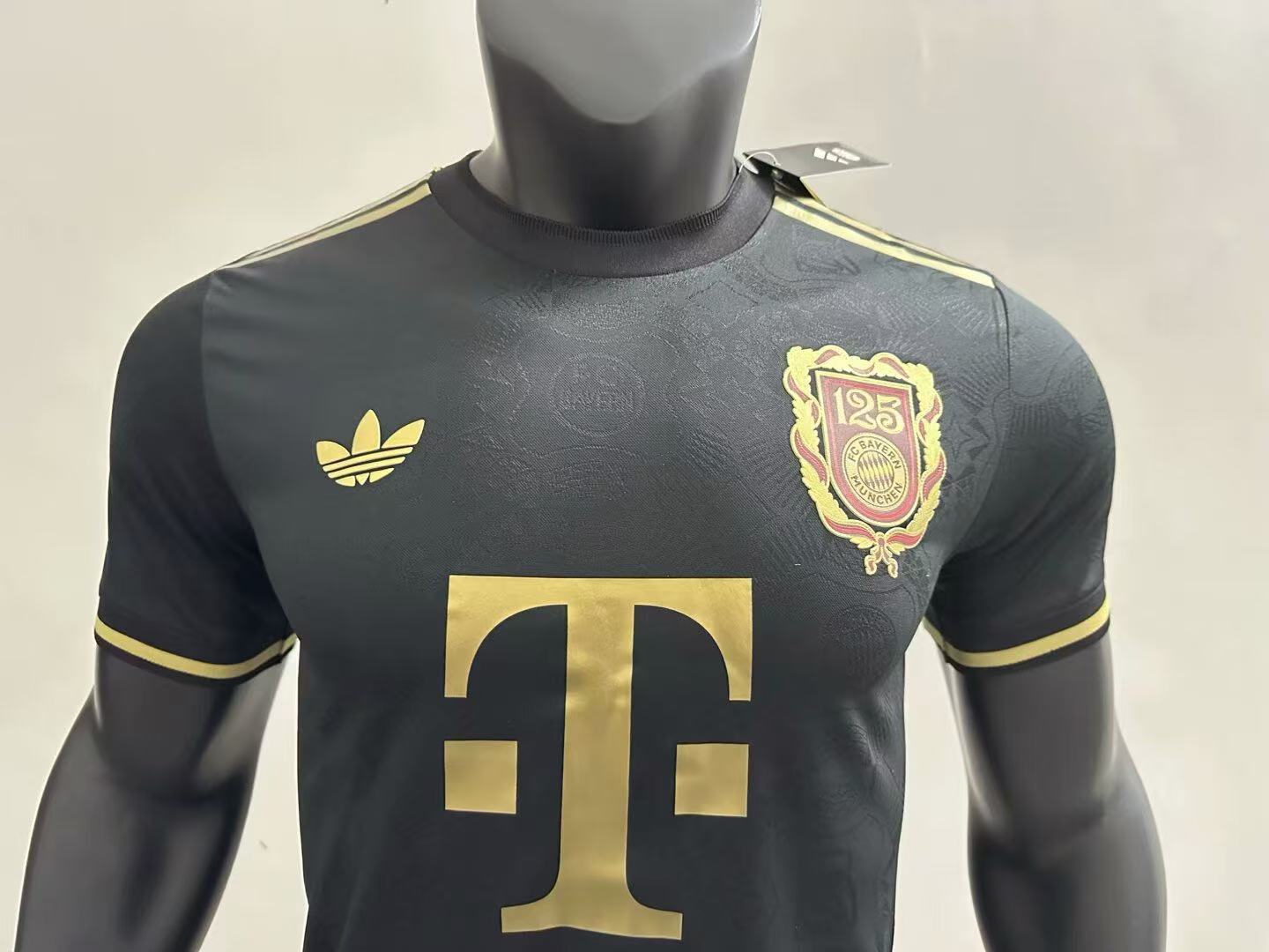 Player version 2025 Bayern Munich 125th Anniversary Black Jersey 1:1 Thai Quality