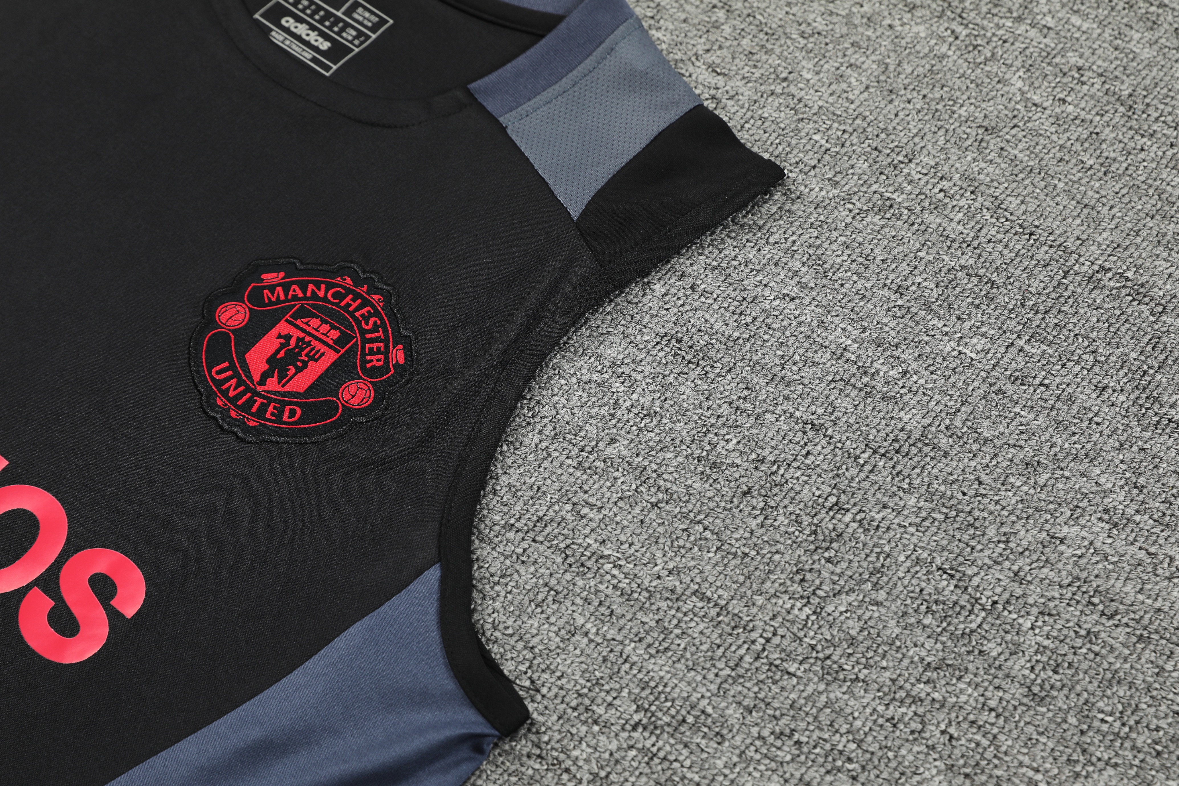 24/25 Man Utd training tank top 1:1 Thai quality