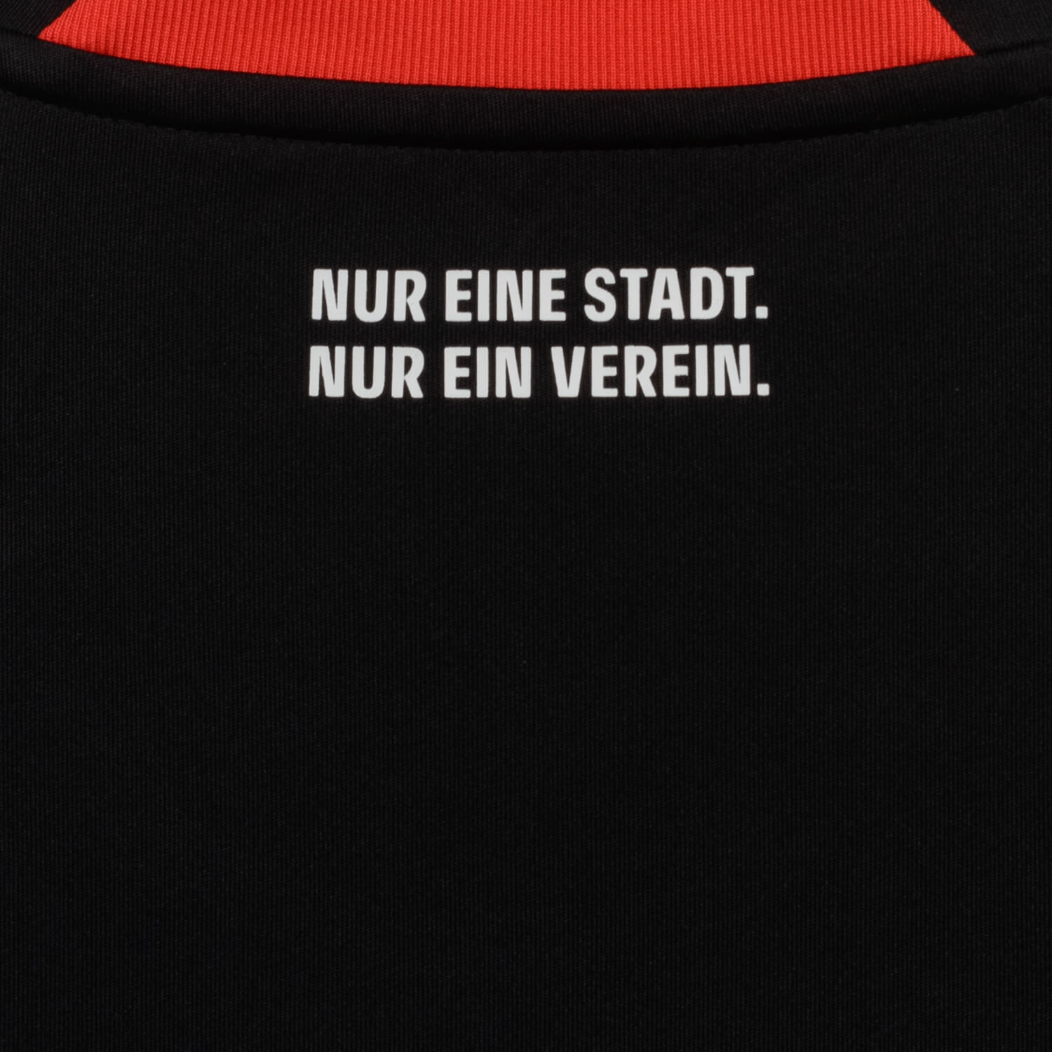 Frankfurt Home Jersey 25/26 Football Kit 1:1 Thai Quality