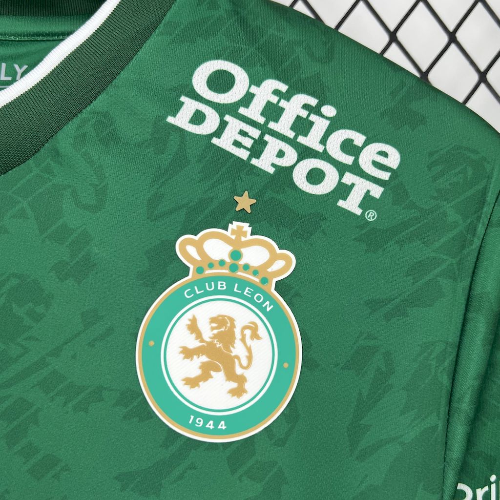 24/25 León Home Football Shirt 1:1 Thai Quality