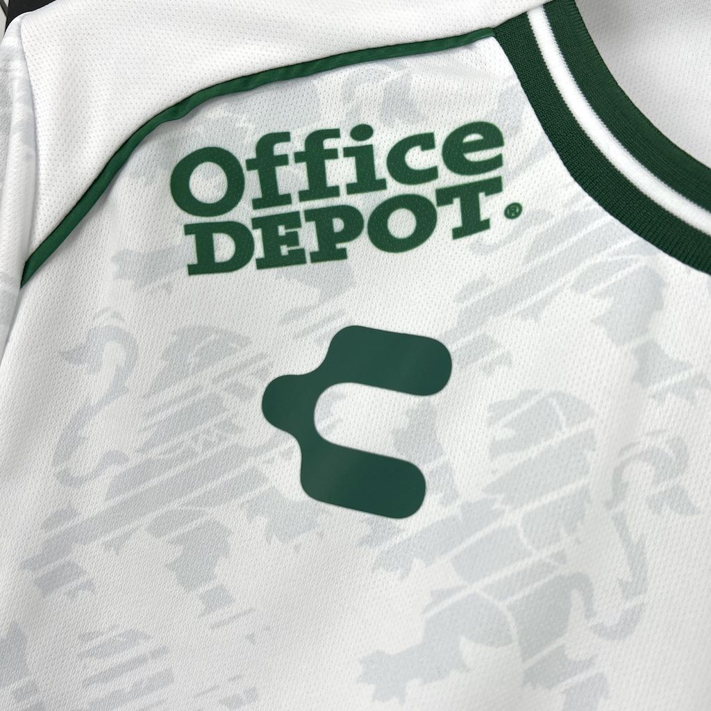 24/25 León Away Football Shirt 1:1 Thai Quality