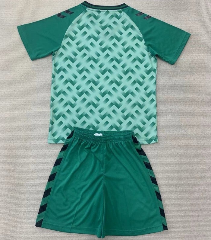 2024/2025 Sunderland Green Goalkeeper Football Shirt 1:1 Thai Quality Kids Size