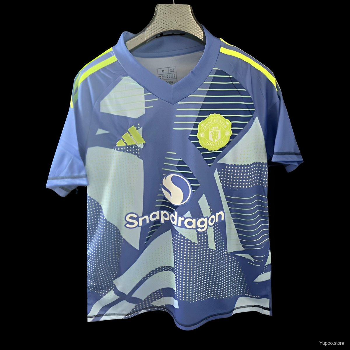 24/25 Manchester United Blue Goalkeeper Jersey 1:1 Thai Quality