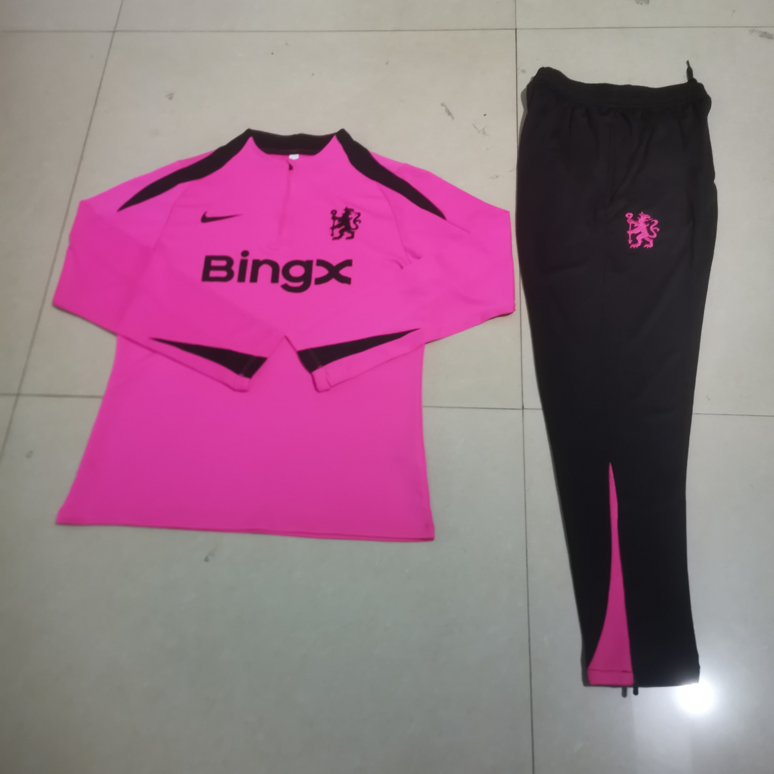 24/25 Pink Chelsea 1:1 Thai Quality Set