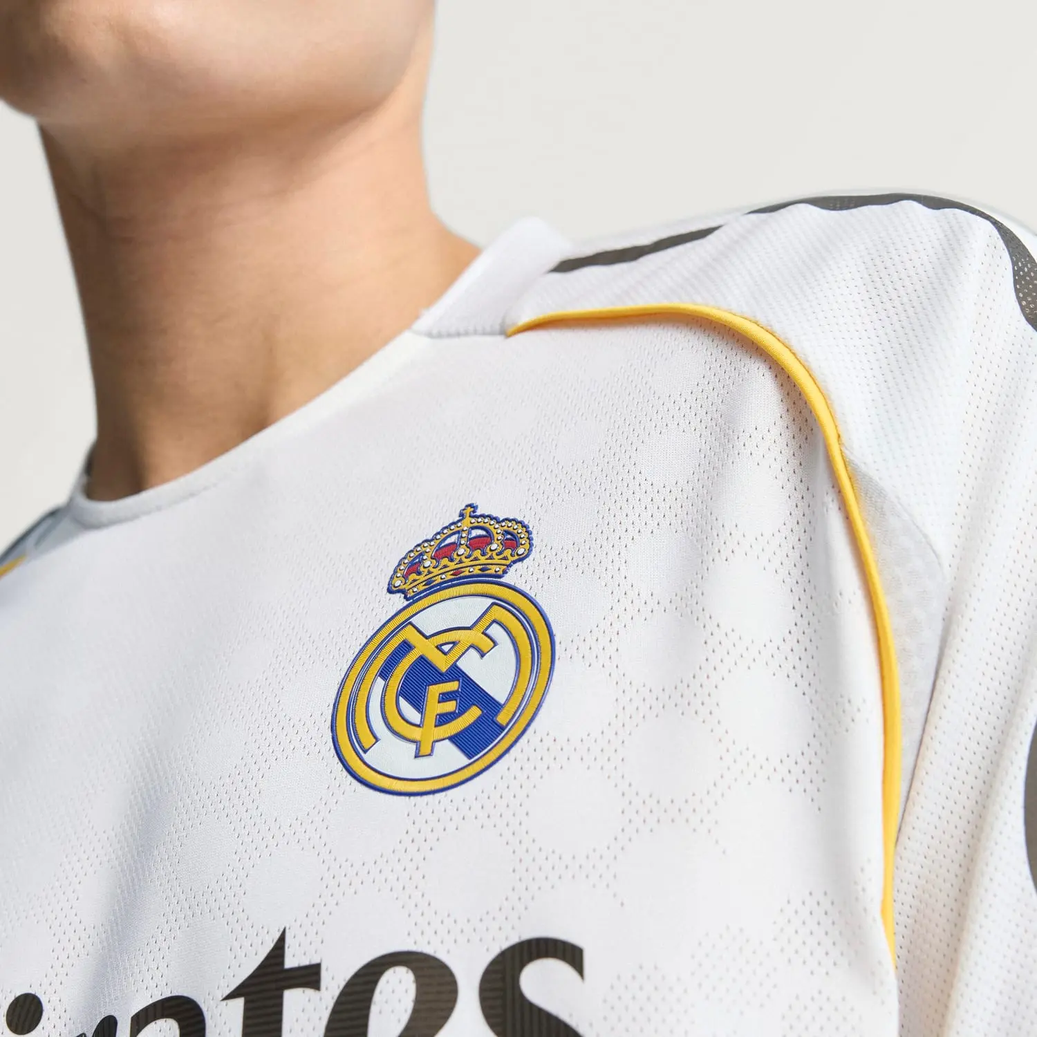 Player version 25/26 Real Madrid Home Kit 1:1 Thai Quality