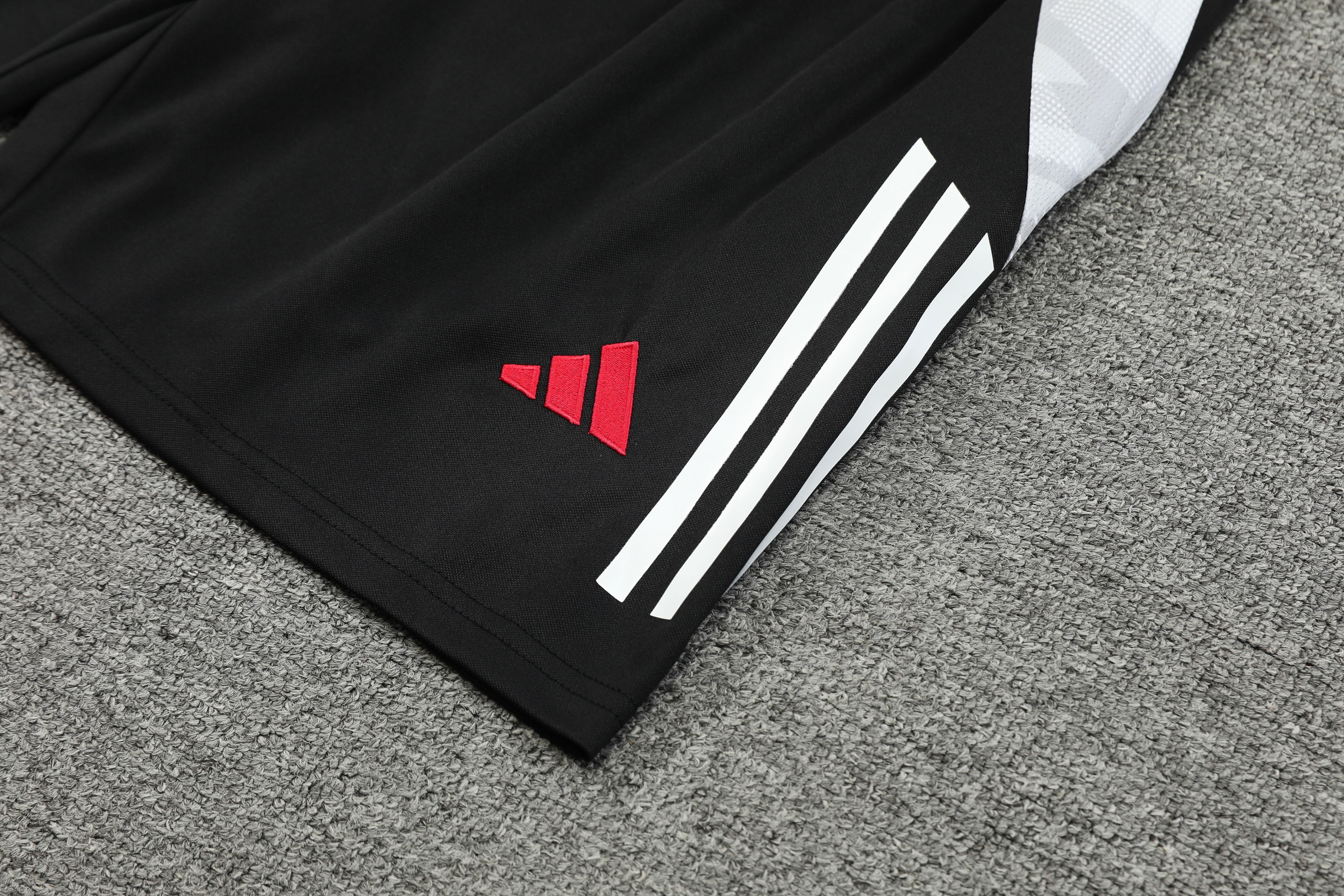 24/25 Man Utd training tank top 1:1 Thai quality