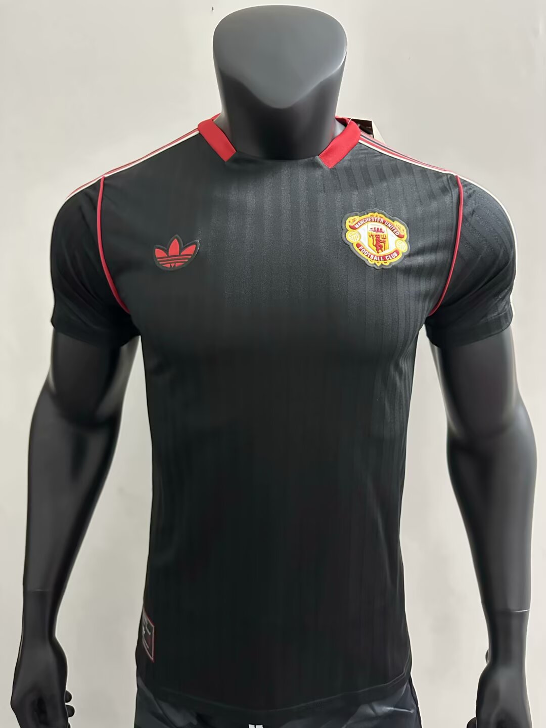 Player version 25/26 black Manchester United casual version football jersey 1:1 Thai quality 1:1 Thai quality
