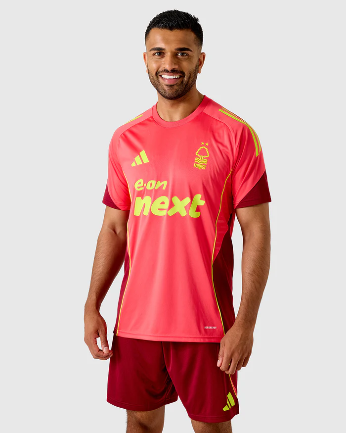 Nottingham Forest 25/26 Training Jersey 1:1 Thai quality
