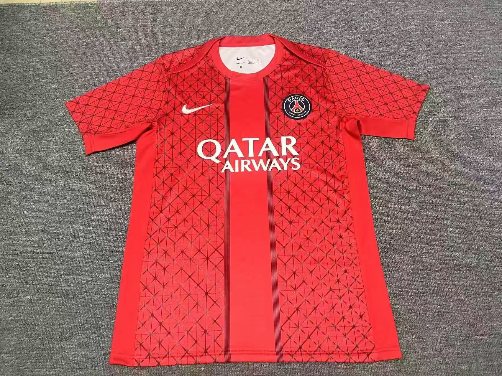 25/26 PSG Saint-Germain Pre-match training suit red 1:1 Thai Quality