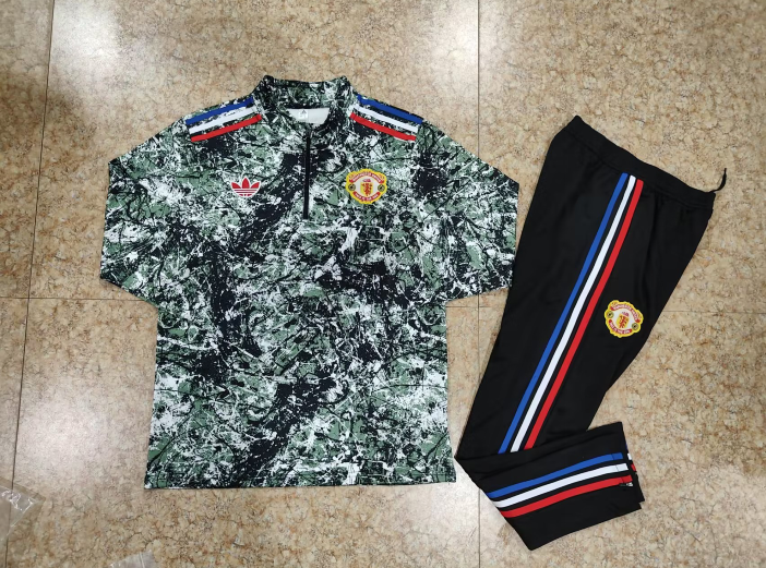 24/25 Manchester United green half-print training suit 1:1 Thai quality