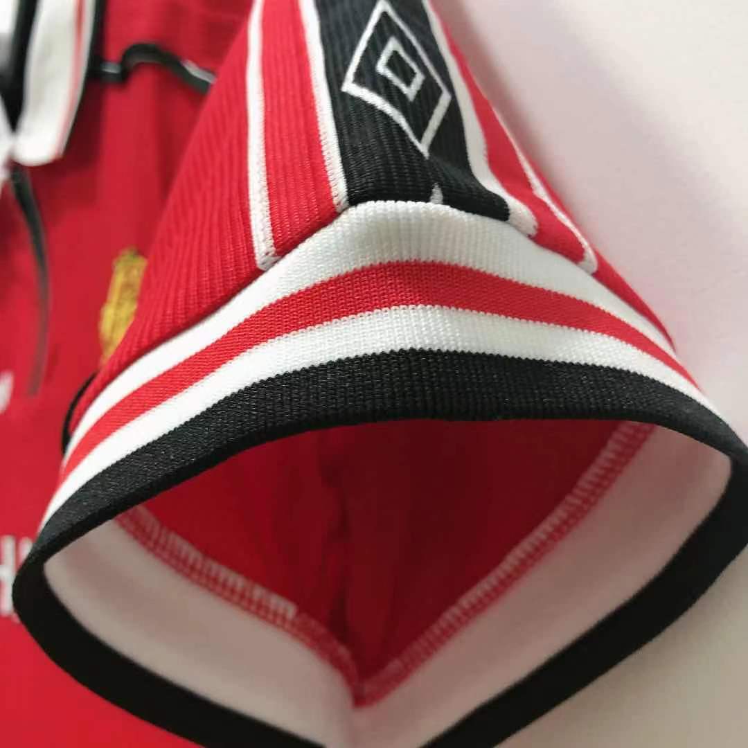 1998-99 Retro Manchester United Home Football Jersey 1:1 Thai Quality