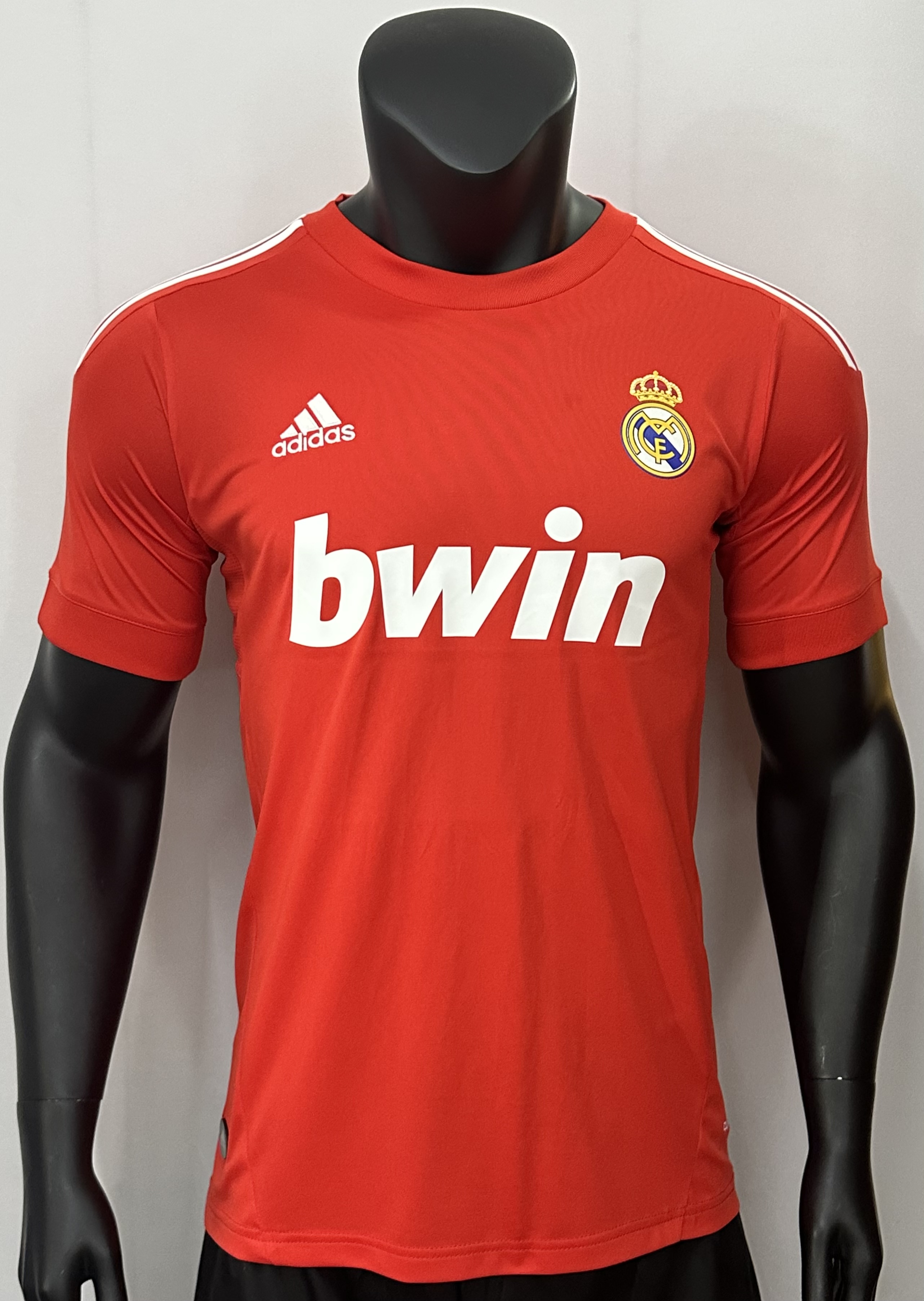 11/12  Retro  Real Madrid away 1:1 Thai quality