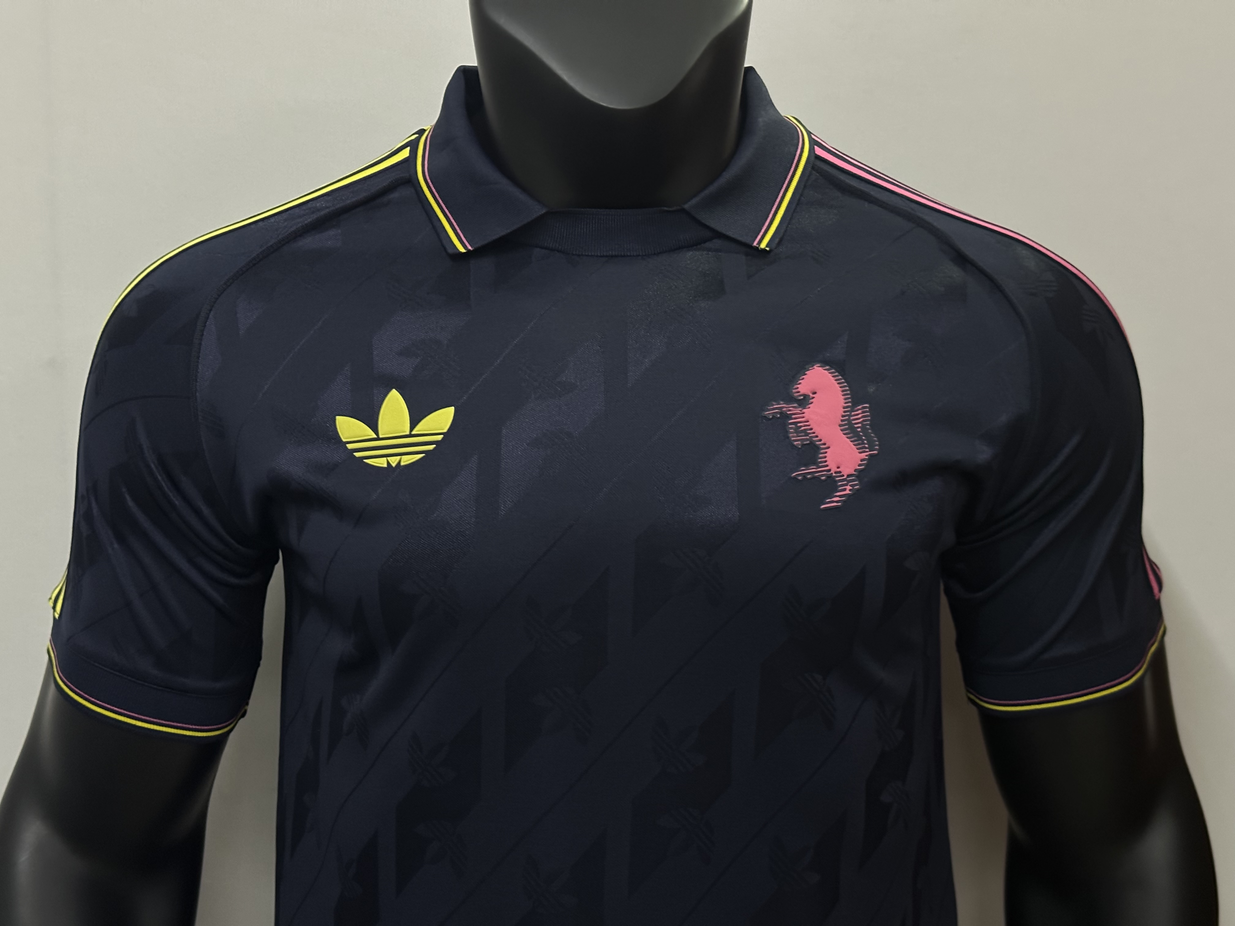 Retro  Juventus Casual 1:1 Thai quality
