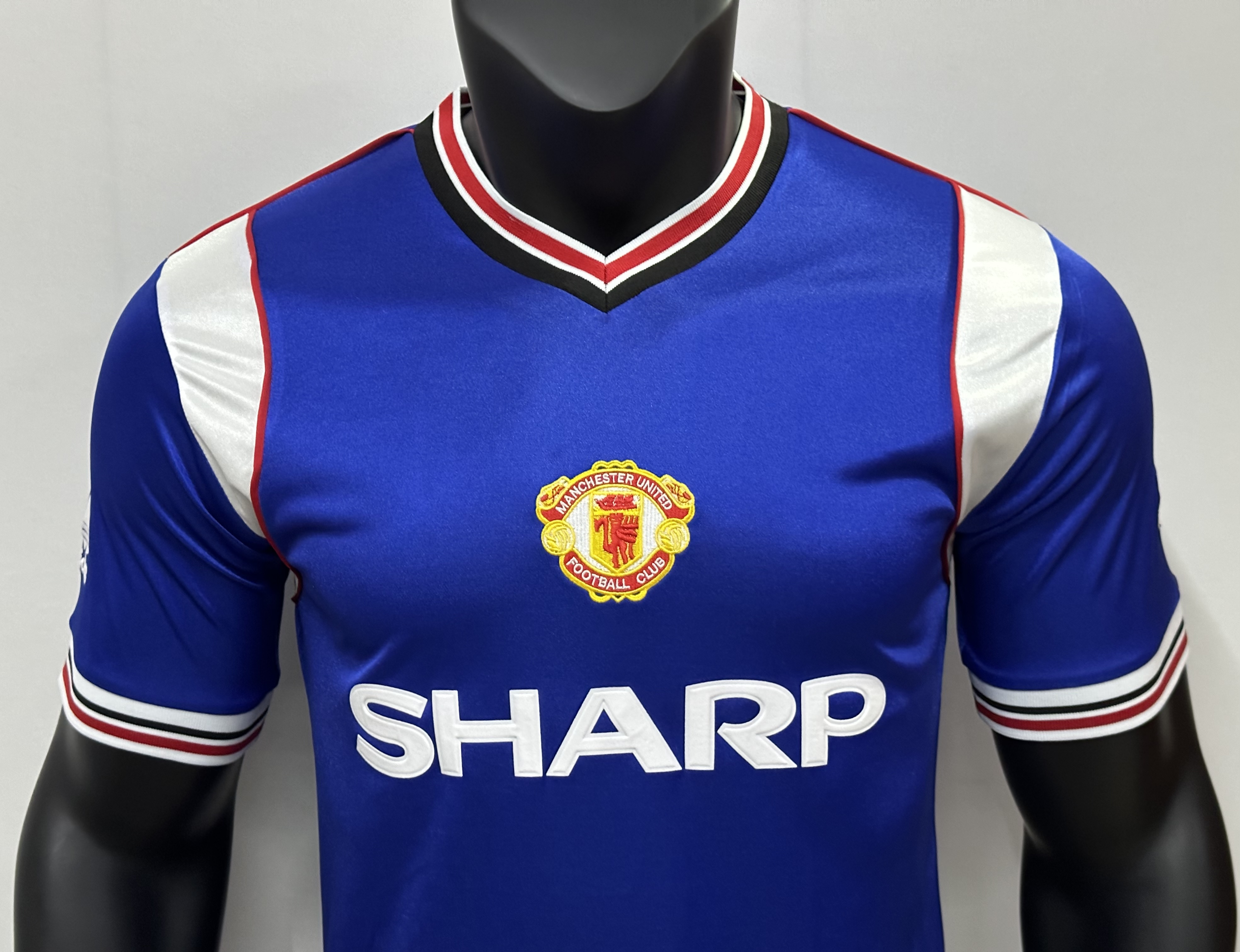 1984   Retro Manchester United's second away game 1:1 Thai quality